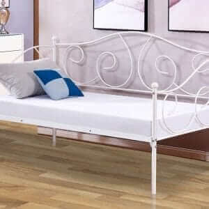 T1582 Scrolling Day Bed